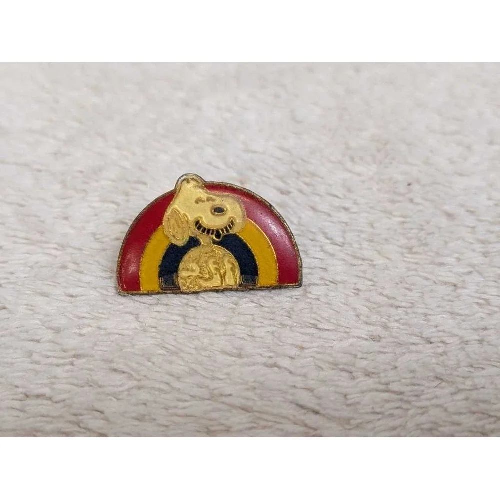 Vintage Snoopy Rainbow Enamel Lapel Pin Hat Backpack Charm‎ Accessory
